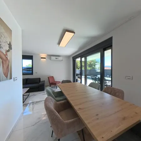 Premium Sun With Private Pool Krk Town