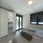 Premium Sun With Private Pool