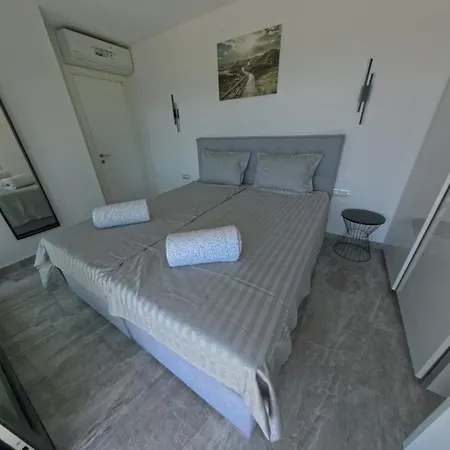 Premium Sun With Private Pool Apartament Veglia